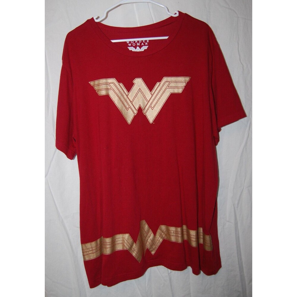 Wonder Woman Womens Top 2X Tee Short Sleeve Red Cotton Blend Crew Neck DC